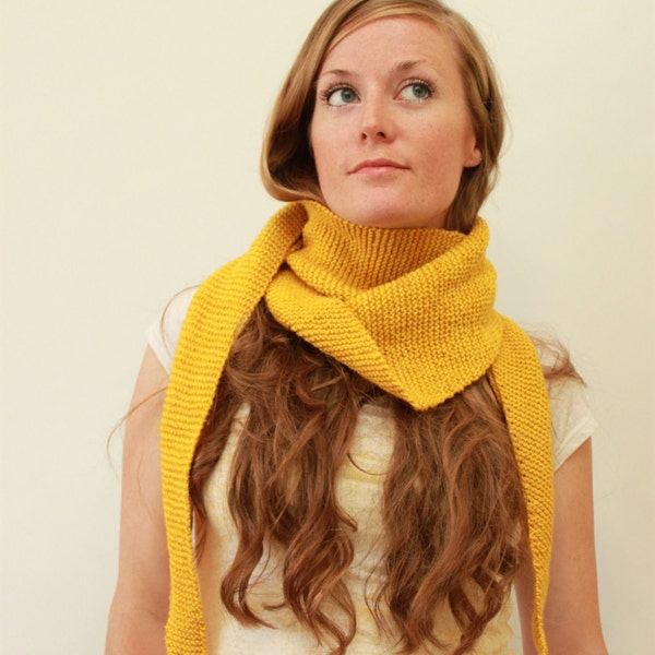 KNITTING PATTERN — Garter stitch triangular / Rae Scarf — PDF