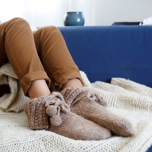 KNITTING PATTERN — Toe-up chunky weight slippers / Toba Slippers —  PDF