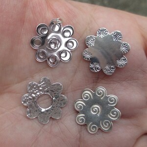 Estampage/disques de fleurs en argent sterling 8 mm, 10 mm, 12 mm et 16 mm Vous choisissez la taille et la quantité image 5