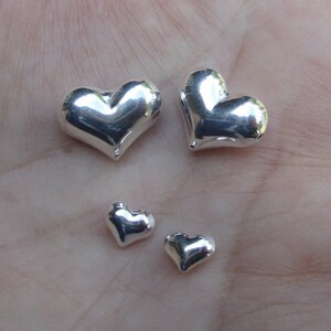 Grandes ou petites perles gonflées en forme de coeur