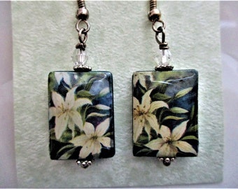 Lilies in the night. Mother of Pearl Shell Earrings. Handmade.