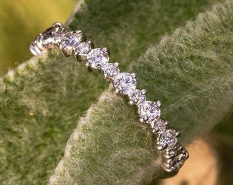 14K Weißgold halbe Eternity Runde Labor Diamant Ehering, Passende Band