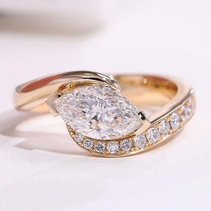 14k Gold Marquise Lab-Grown Diamond Engagement Ring