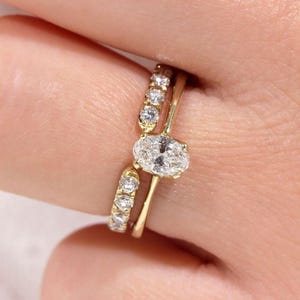 Lab Grown Diamond Engagement Ring Set: 0.91 CT Oval Solitaire, 14k Yellow Gold