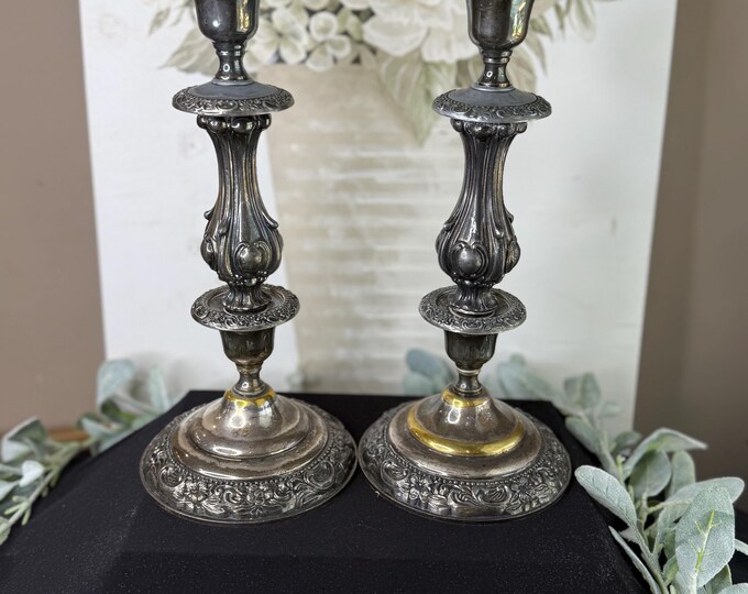 Vintage Sheridan Silver Plated Candlesticks: Ornate Floral Design
