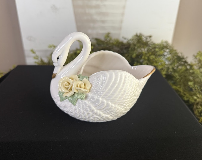 K’s collection white swan figurine/planter