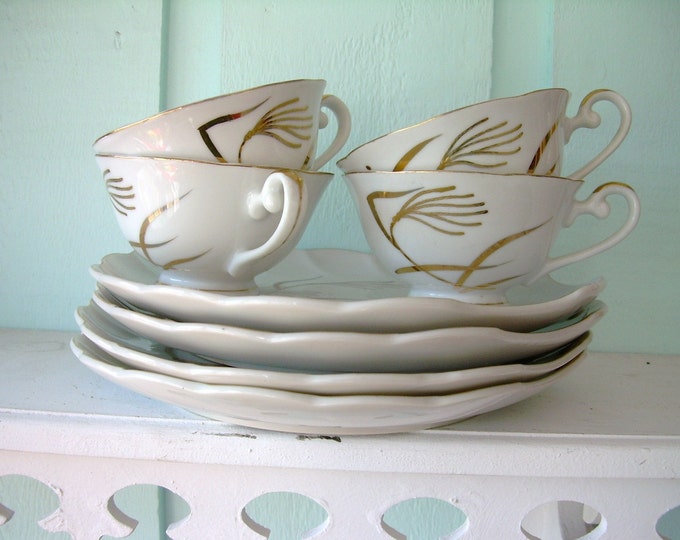 VINTAGE WHITE AND GOLD DELICATE PORCELAIN SNACK SET TEACUPS AND SAUCERS