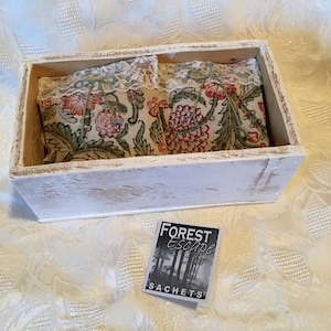 RUSTIC LACE Sachets in a Weathered Box, Set of 6 Drawer Sachets, Wonderful Invigorating Pine Cedar Fragrance