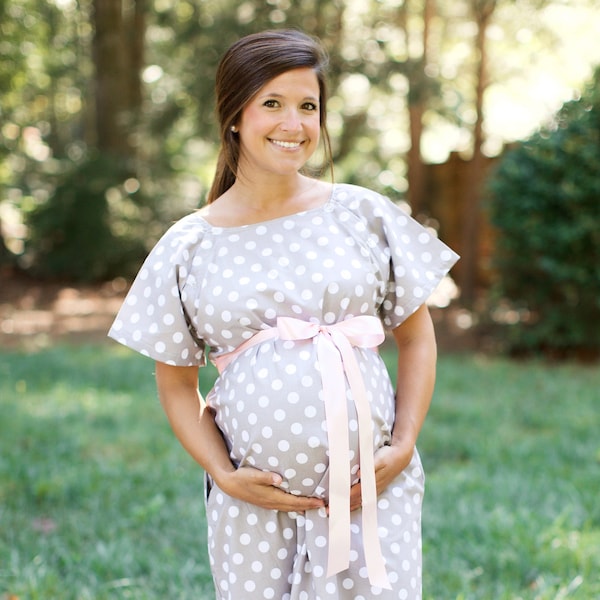 Maternity Hospital Delivery Gown - Snaps for Breastfeeding, Skin to Skin, and Epidural - Best Baby Shower Gift - Gray Polka Dot