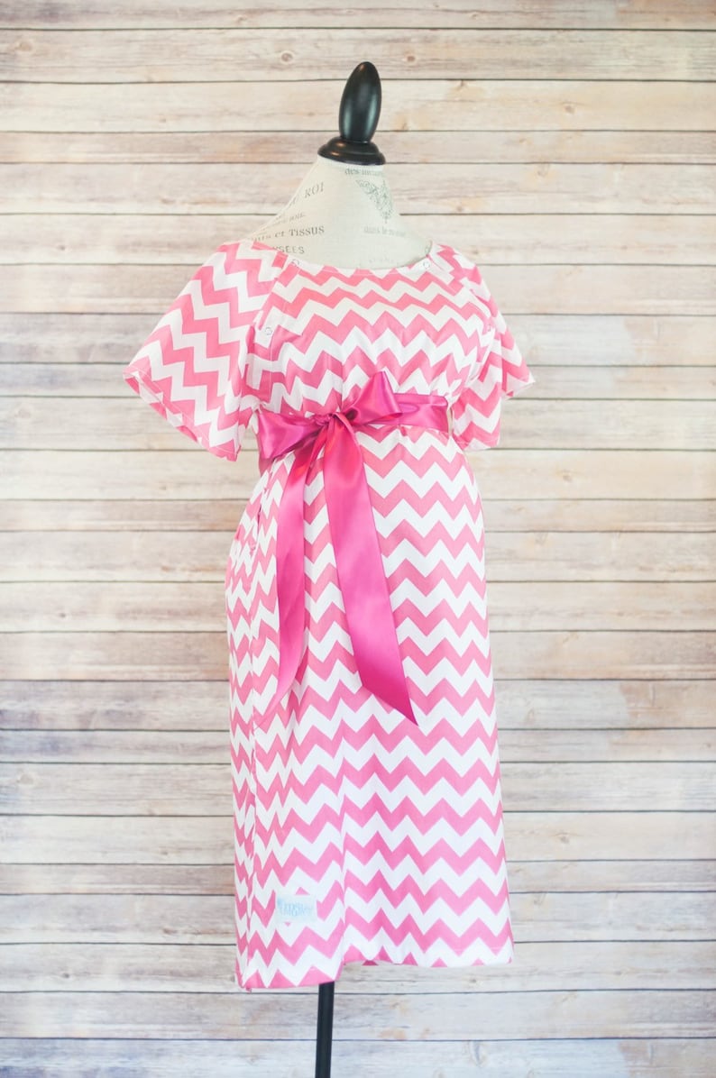 Maternity Hospital Delivery Gown Perfect Snaps for Breastfeeding, Skin to Skin, and Epidural Perfect Baby Shower Gift Pink Chevron image 1