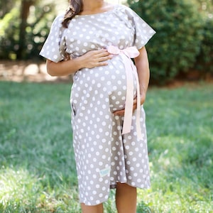 Maternity Hospital Delivery Gown - Snaps for Breastfeeding, Skin to Skin, and Epidural - Perfect Baby Shower Gift - Gray Polka Dot