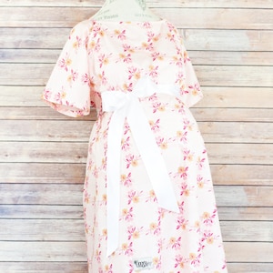 Maternity Hospital Delivery Gown - Snaps for Breastfeeding, Skin to Skin, and Epidural - Perfect Baby Shower Gift - Alicia