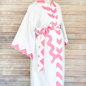 Maternity Hospital Delivery Gown Perfect Snaps for Breastfeeding, Skin to Skin, and Epidural Perfect Baby Shower Gift Pink Chevron image 3