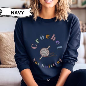 Sudadera de cuello redondo de crochet, no de tejido, jersey de cuello redondo para amantes del crochet, jersey estético para amantes de las manualidades de crochet