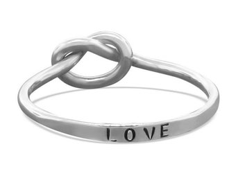 Personalized engraved love knot ring ideal personalized gift for mom - Rings in sterling silver with name or message best mom jewelry