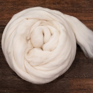 Australian Merino Wool Roving - 15.5 Micron -  (4oz) | Combed Top / Roving for Spinning and Felting