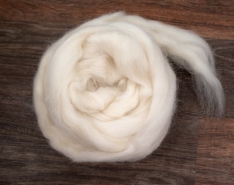 Icelandic Wool (4oz)  | Combed Top / Roving for Spinning and Felting