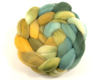 Hand Painted Blue Faced Leicester Roving (4oz) | Combed Top for Spinning and Felting