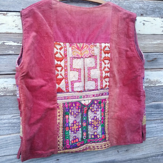 Vintage Traditional Boho Embroidered Mirrored Vel… - image 1