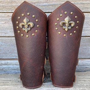 Sale! Oiled Dark Brown Leather Peaked Bracers or Gauntlets with Antiqued Brass Hardware Primitive Spots Fleur De Lis Concho
