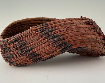 Oval Twisted Pine Needle Basket - Item 1275 by Susan Ashley