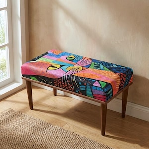 Banco otomano artístico: elegante asiento con cojines coloridos (180)