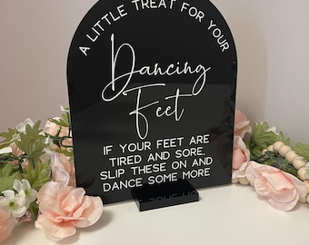 Acrylic Wedding flip flop sign, A little treat for your dancing feet sign, Dancing shoe sign, acrylic wedding sign, wedding favours