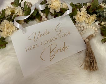 Here comes the bride sign, Ring bearer sign, Flower girl sign, Wedding sign, Aisle sign, modern wedding decor, acrylic wedding sign