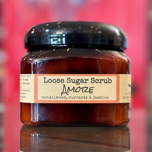 Amore Sugar Scrub / Exfoliante corporal perfumado de ámbar negro y grosellas / Ideal para pieles sensibles imagen 1