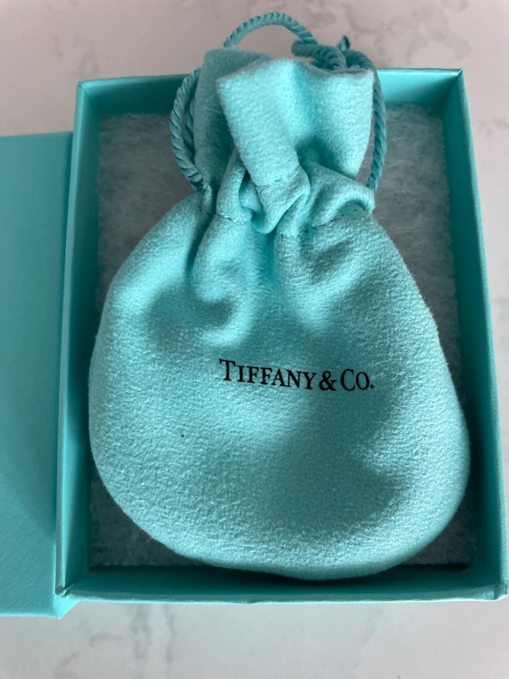 Tiffany Co. Signature Blue Box & Drawstring Pouch Set – Authentic