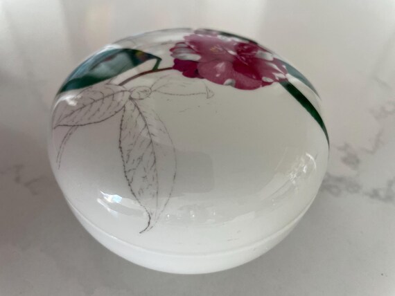Villeroy & Boch Camelia Canduiflora Porcelain Trinket Box