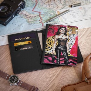 Funda para pasaporte con estampado de leopardo, elegante cartera de viaje para amantes de la moda, regalo elegante para amantes del leopardo, viaje para mujeres peligrosas