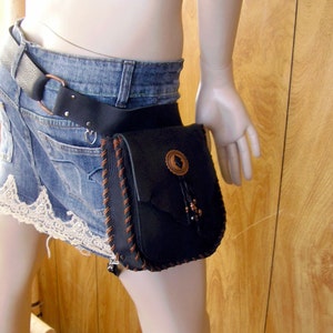Copper Concho, Leather belt with hip bag, belt size 24&quot;- 47&quot;, 1.5&quot; wide black leather belt with attached 7&quot; x 6&quot; x 1.5&quot;  hip bag & leg strap
