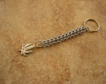 5.25" - Chainmail Keychain,  with a Leaf charm on a 1" key ring