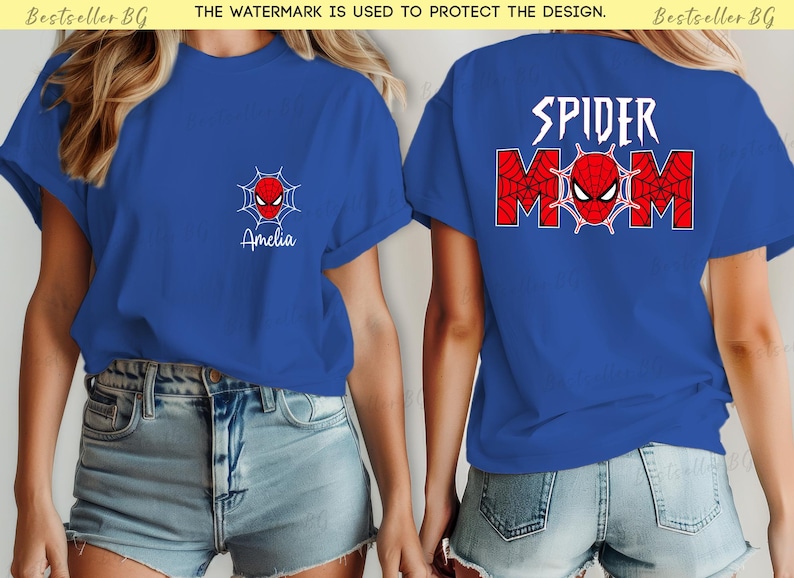 Puede incluir: Camiseta azul real con un dise&ntilde;o de Spider-Man. La parte delantera tiene un peque&ntilde;o gr&aacute;fico de telara&ntilde;a y m&aacute;scara con el nombre "Amelia". La parte trasera muestra "SPIDER MOM" con un gr&aacute;fico de telara&ntilde;a y m&aacute;scara. Es una prenda informal.