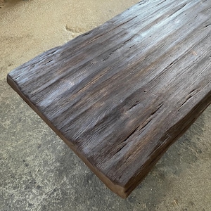 Handmade Rustic Live Edge Coffee Table – Solid Wood Farmhouse Centerpiece