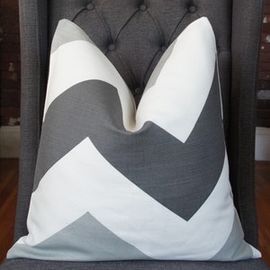 Gray Zigzag Pillow, Schumacher Big Zigzag, Designer Pillow, Decorative Pillow, Geometric Pillow, Throw Pillow, Home Decor, Home Furnishing