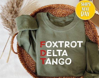 Sudadera Foxtrot Delta Tango, sudadera con capucha sutil contra Trump, suéter sutil contra Trump, regalo demócrata, regalo para los que odian a Trump, suéter anti Trump - BC126