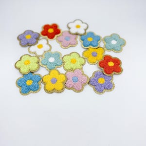 Cute Floral Iron On Patches, Trendy Embroidered Appliques, Boho Floral Patches For DIY Jackets, Backpacks, Clothing, and Crafts