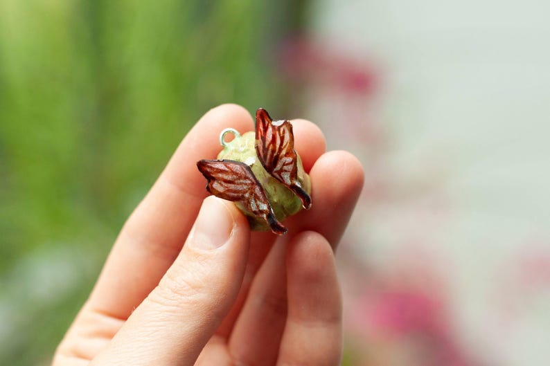 Handmade Fairy Frog Necklace: Polymer Clay Toad Pendant with Pearl Necklace image 13