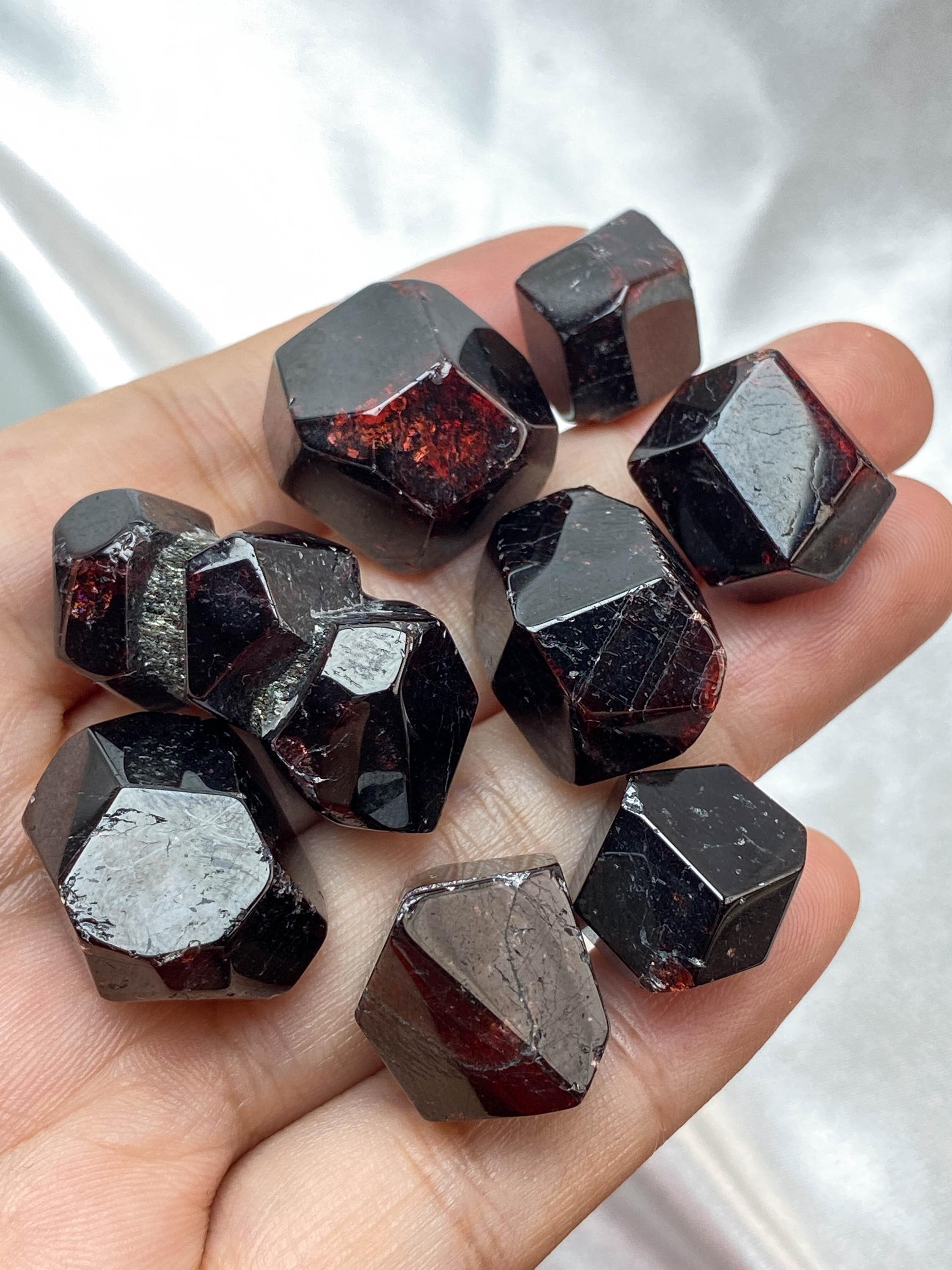 Natural Polished Garnet Freeform Stones , Crystal Healing Stones