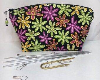 Daisies Knitting Notions Bag and Stitch Marker