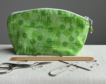 Green Knitting and Crochet Notions Bag and Stitch Marker