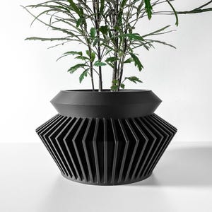 Sleek Planter Pot for Small & Medium Plants, Lover Gift, Indoor gardening pot | The Quano Planter with Drainage Tray 3d Printed Planter