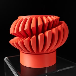 Luxira 2 Indoor Planter: 3D Printed Eco-Friendly Ceramic with Drainage