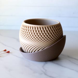 5-inch Drift Planter Pot with Drainage Holes and Tray | Large 3d Printed Planter Modern Indoor Garden Home Decor
