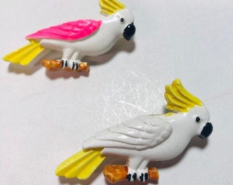 Vintage 1980s cockatoo bird brooch