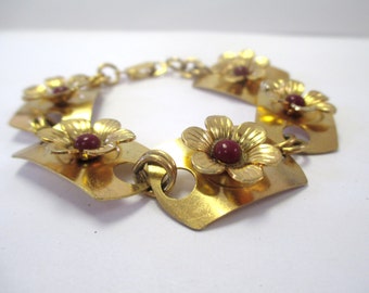 Vintage Gold-Tone Antique Style Floral Bracelet DEADSTOCK