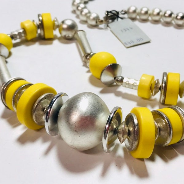 Vintage 1990s Silvertone necklace with yellow beads by Coro