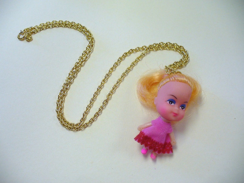 Vintage Tiny Doll Kiddles Necklace DEADSTOCK Samantha image 2